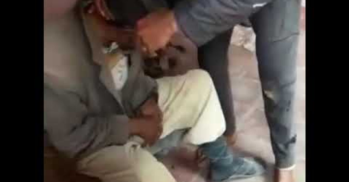 الحلاقه بمقص دزازة في عهد كورونا 
