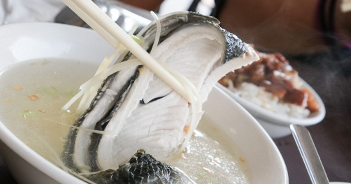 你有吃過「魚皮湯「嗎？原來老台南人推薦的在地早餐魚皮湯長這樣！
