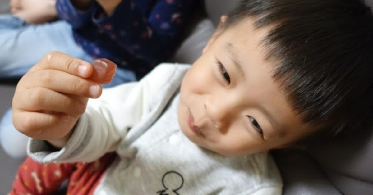 【育兒生活】純維維他命軟糖。健康綜合維他命軟糖/活力亞麻仁籽油軟糖~口感佳、好入口，小孩補充維他命營養方便又簡單 @ 嚕米與露西。幸福空間 :: 痞客邦 ::