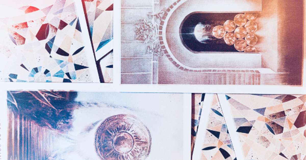 雙子滿月週期指引 　▏ 答案近在眼前，不要躲，再一步，就會到未來了。