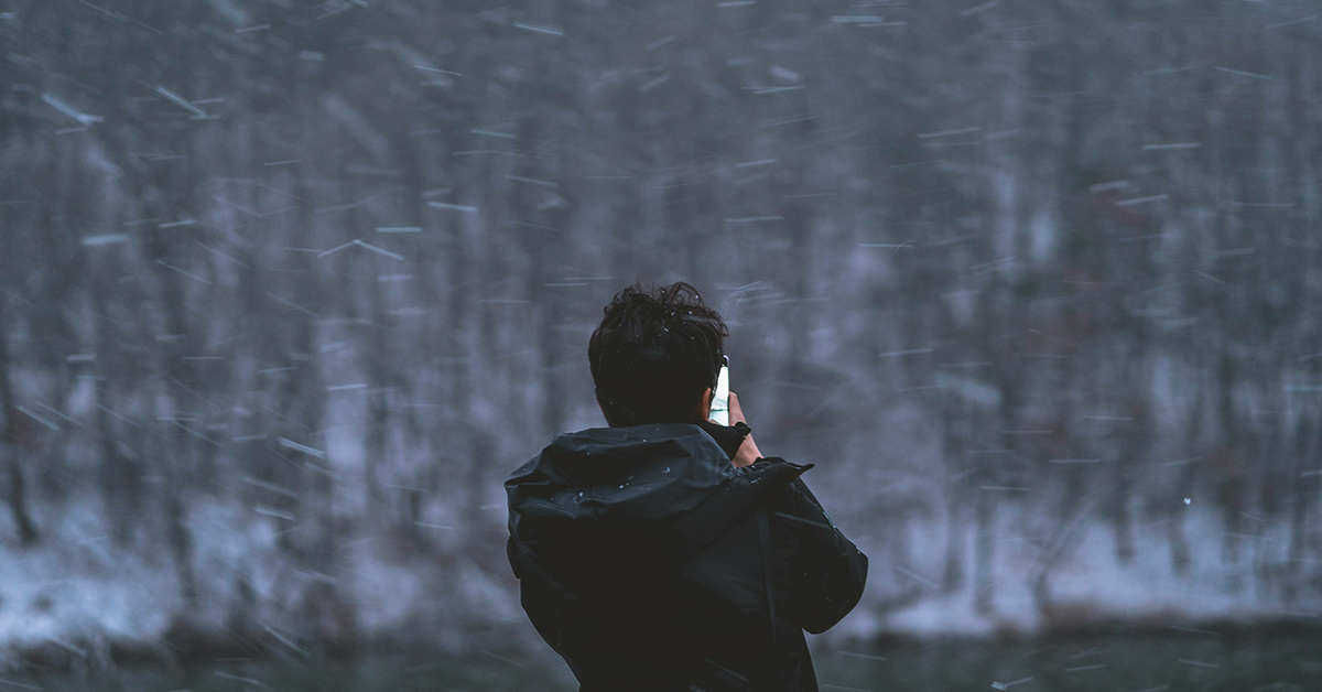 手機時代的孤獨哲學：永遠在線，卻依然寂寞！