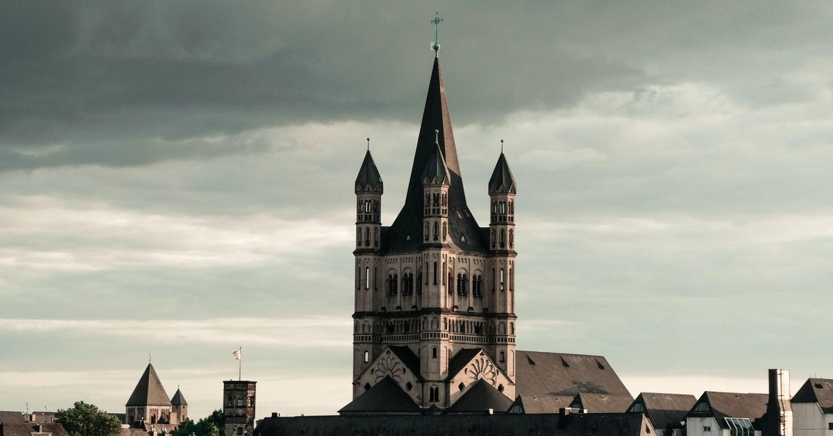 【一週E書】這故事有個溫柔的核心，神奇地連結所有奇幻與現實的難題